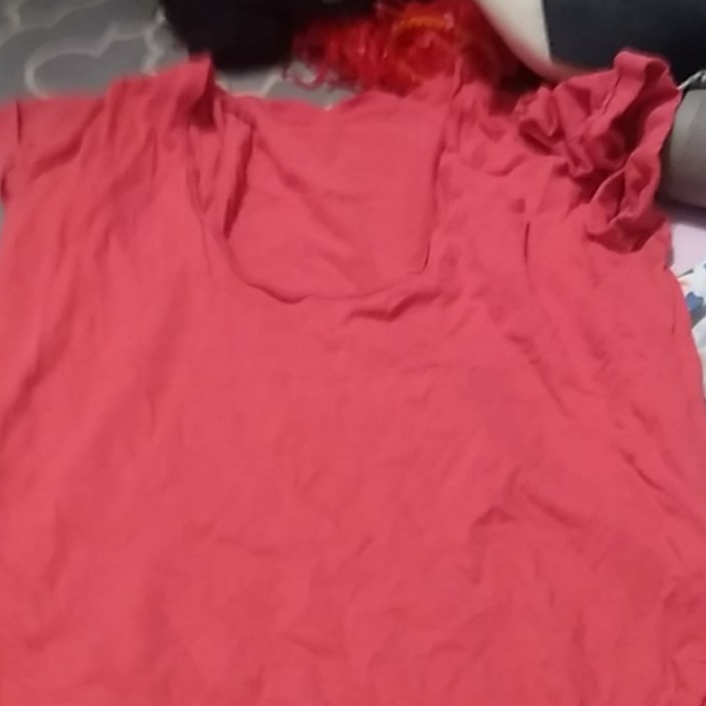 Pink tee-shirt